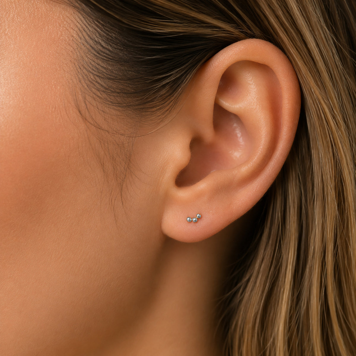 Titanium Threadless Triple Bead Cluster Top